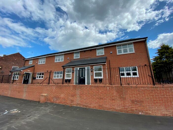 2 Bedroom Flat To Rent In Yoden Road, Peterlee, Durham, SR8