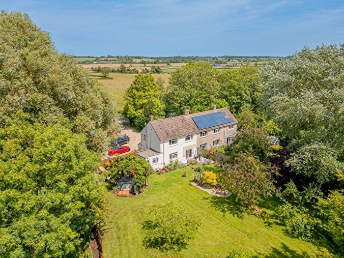 3 Bedroom Semi-Detached House For Sale In Elm Cottages, Brinkworth, SN15