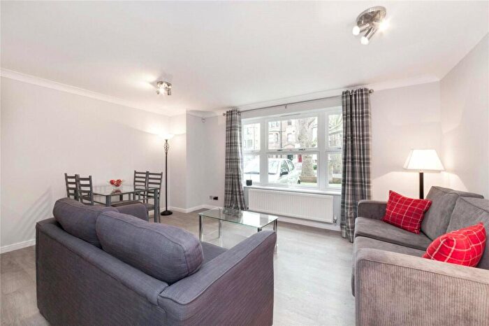 2 Bedroom Flat To Rent In Parkchurch House, Grosvenor Avenue, N5