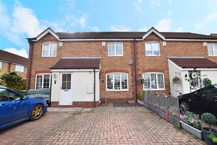 2 Bedroom Town House For Sale In Farmhouse Mews, New Waltham, Grimsby, DN36