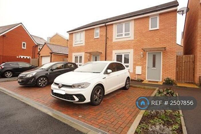 3 Bedroom Semi-Detached House To Rent In Yarrow Close, Bristol, BS16