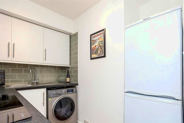 Studio For Sale In Beacon Court, Manor Fields, Horsham, West Sussex, RH13