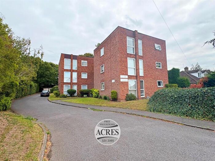 2 Bedroom Flat For Sale In Eastern Road, Sutton Coldfield, B73