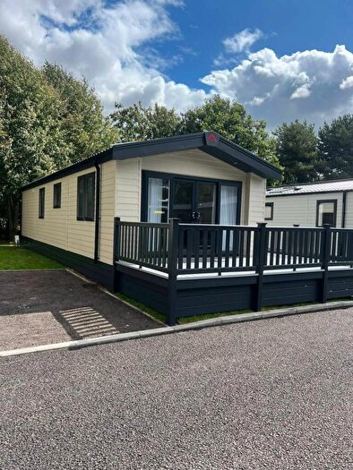 2 Bedroom Lodge For Sale In Epworth, North Lincolnshire, DN9