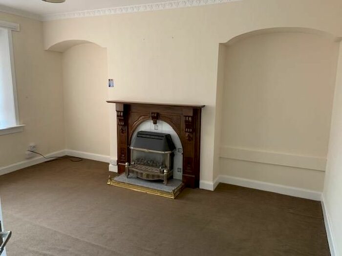 2 Bedroom Flat To Rent In Grampian Place, Aberdeen, AB11