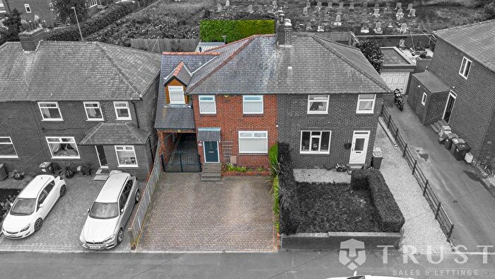 4 Bedroom Semi-Detached House For Sale In High Street, Hanging Heaton, WF17