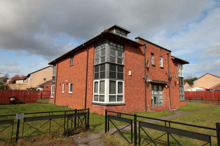 2 Bedroom Flat To Rent In Croftcroighn Road, Garthamlock, G33