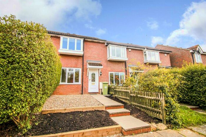 2 Bedroom Terraced House To Rent In Portrush Close, Bletchley, MK3