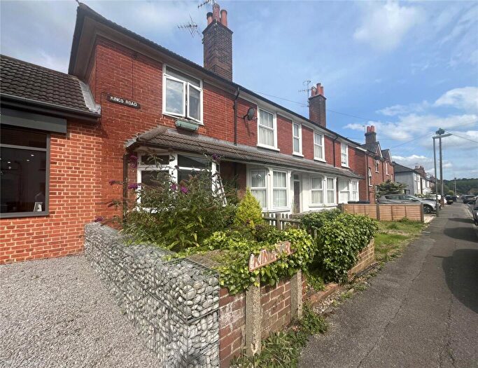 1 Bedroom Maisonette To Rent In Kings Road, Farncombe, Godalming, Surrey, GU7