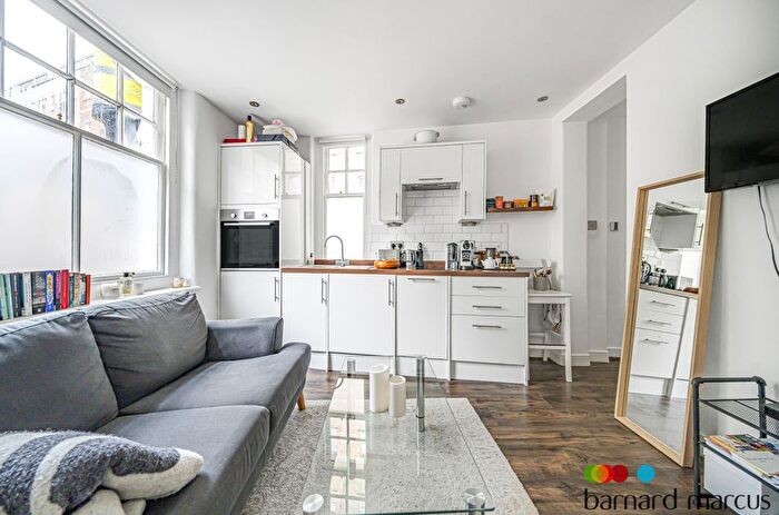 1 Bedroom Flat For Sale In Newton Street, London, WC2B