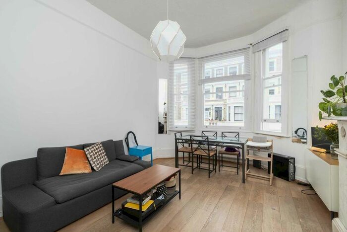 1 Bedroom Flat To Rent In Comeragh Road, London, W14