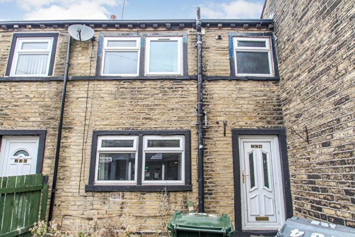 2 Bedroom House For Sale In High Street, Wibsey, Bradford, BD6