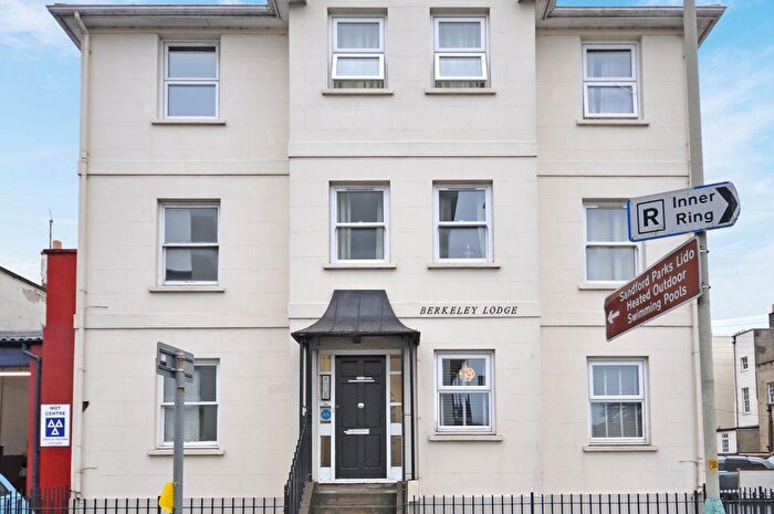 1 Bedroom Flat To Rent In Hewlett Road, Cheltenham, GL52
