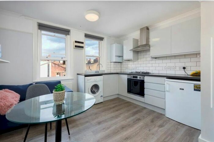 1 Bedroom Flat To Rent In Cleveland Street, Fitzrovia, W1T