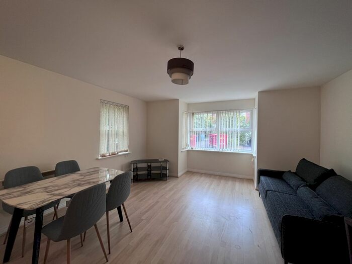 2 Bedroom Flat To Rent In Chancellor Court, Crown Street, Liverpool, L8