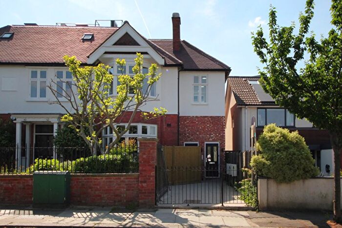 2 Bedroom Flat For Sale In Woodfield Road, London, W5