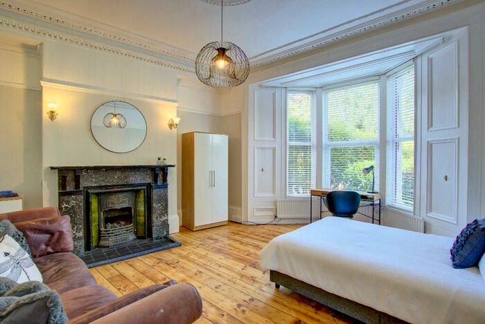 6 Bedroom Terraced House To Rent In (&#pppw) Chester Crescent, Newcastle Upon Tyne, NE2