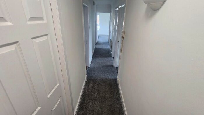 2 Bedroom Flat To Rent In Arran Road, Motherwell, Lanarkshire, ML1