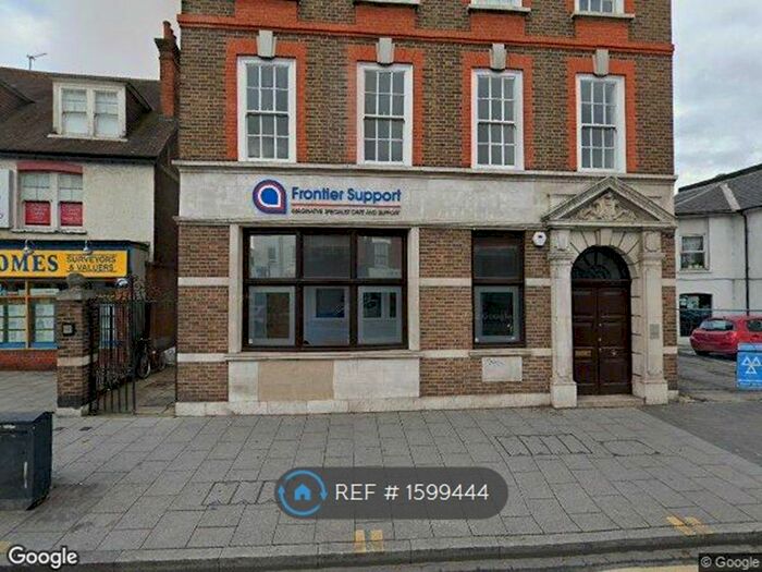 2 Bedroom Flat To Rent In South End, Croydon, CR0