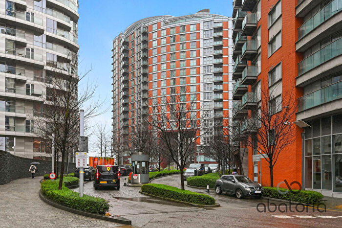 Apartment To Rent In Fairmont Avenue, London, E14