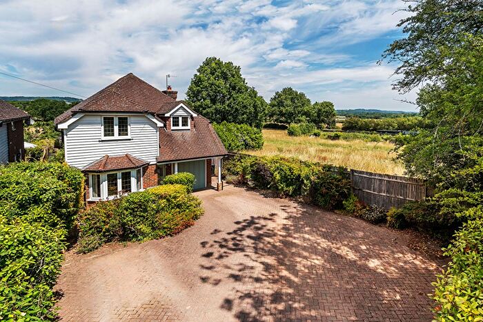 4 Bedroom Detached House For Sale In Fairmead Road, Edenbridge, Kent, TN8