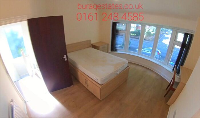 5 Bedroom House To Rent In Mauldeth Road, Manchester, M20