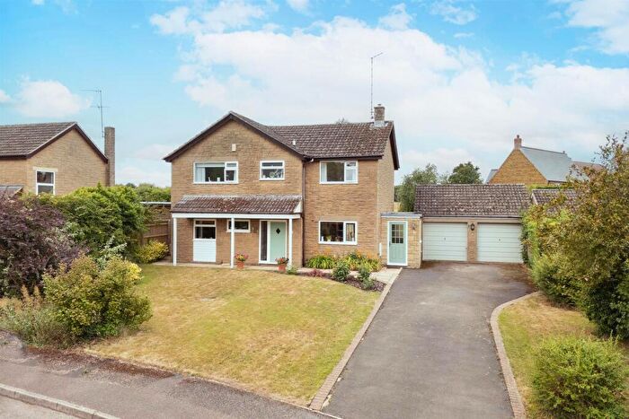 4 Bedroom Detached House For Sale In Manitoba Way, Eydon, Daventry, NN11