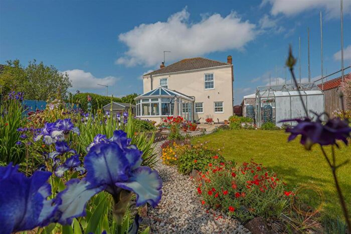 3 Bedroom Detached House For Sale In Broadgate, Weston, Spalding, PE12