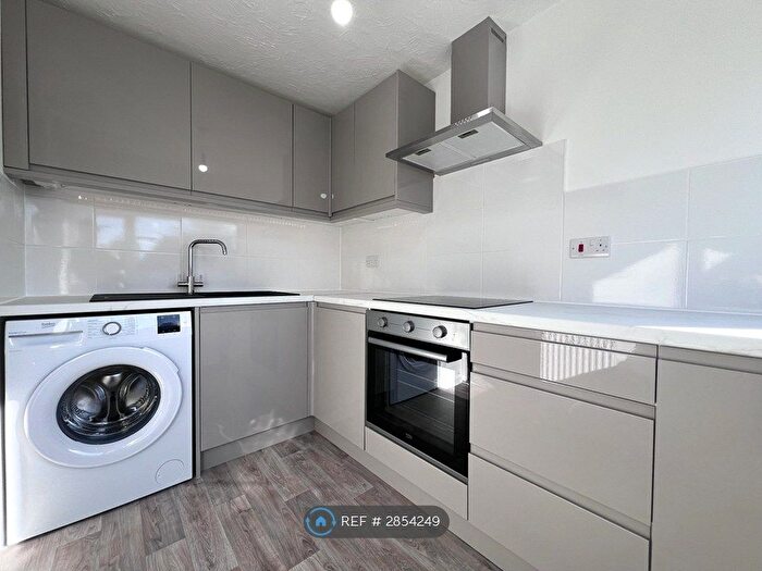 2 Bedroom Flat To Rent In London Road, Sawbridgeworth, CM21