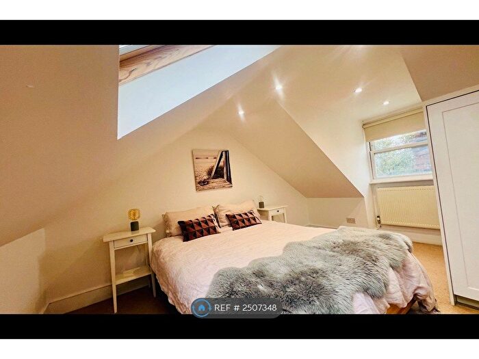 4 Bedroom Maisonette To Rent In Fieldhouse Road, London, SW12