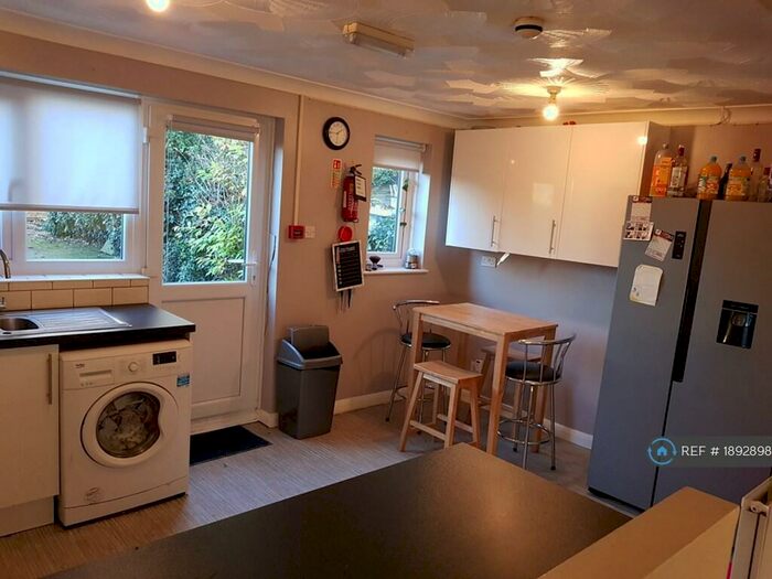 5 Bedroom Terraced House To Rent In Regency Bills Excluded, Kent, CT1