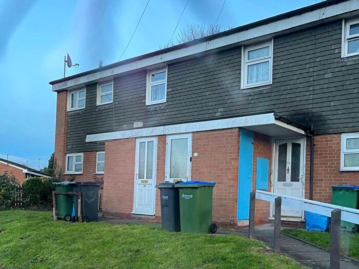 2 Bedroom Maisonette To Rent In Princess Grove, West Bromwich, B71