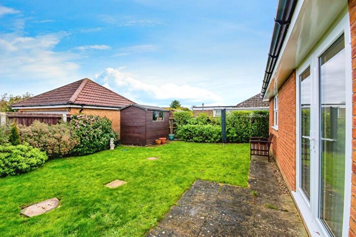 2 Bedroom Detached Bungalow For Sale In Nightingale Way, Sutton Bridge, Spalding, PE12