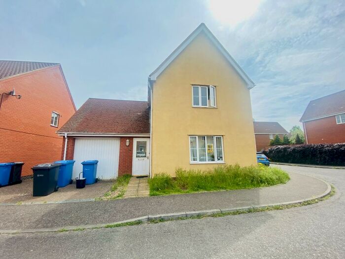 5 Bedroom House To Rent In Roe Drive, NR5