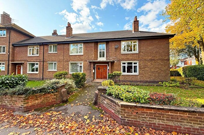 2 Bedroom Apartment To Rent In Flixton Road, Flixton, Manchester, M41