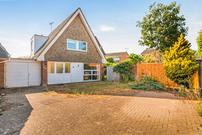 4 Bedroom Detached House For Sale In Fairlawn, Liden, Swindon, SN3