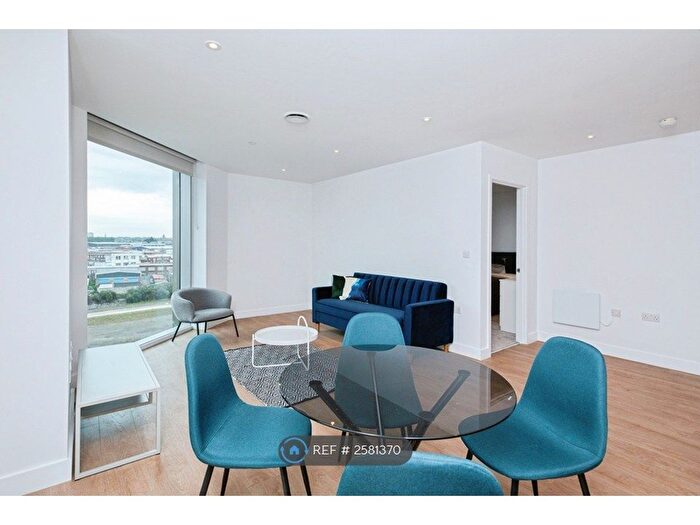 2 Bedroom Flat To Rent In Dantzic Street, Manchester, M4