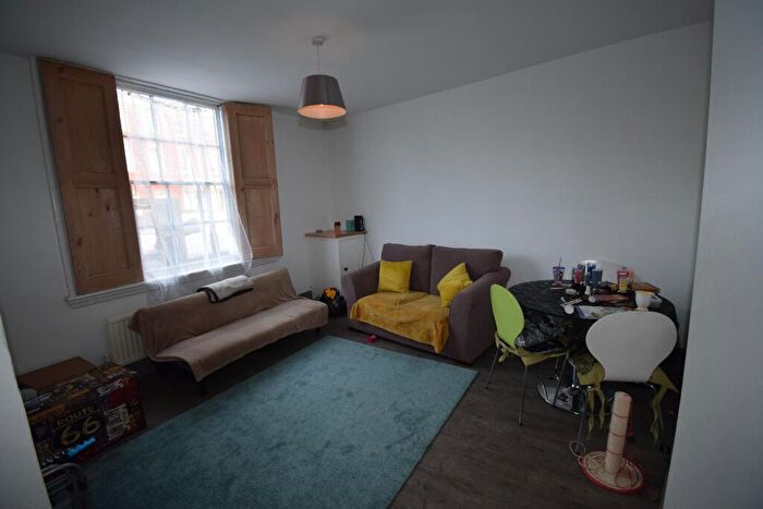 2 Bedroom House To Rent In Friar Gate, Derby, City Centre, DE1