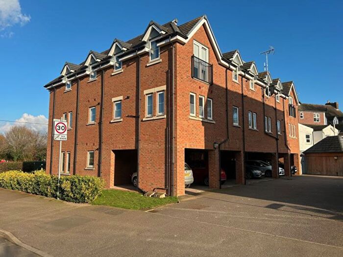 2 Bedroom Apartment To Rent In Greensand View, Woburn Sands, MK17