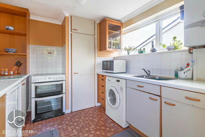 2 Bedroom Semi-Detached Bungalow For Sale In Eleanor Close, Tiptree, CO5