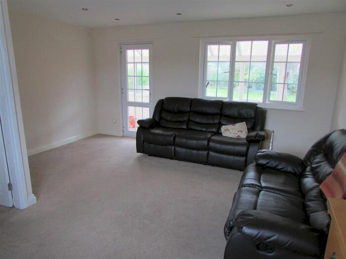 3 Bedroom Detached House To Rent In Beards Road, Fremington, Barnstaple