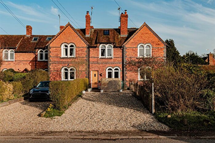 3 Bedroom Property For Sale In Station Road, Pluckley, Ashford, TN27