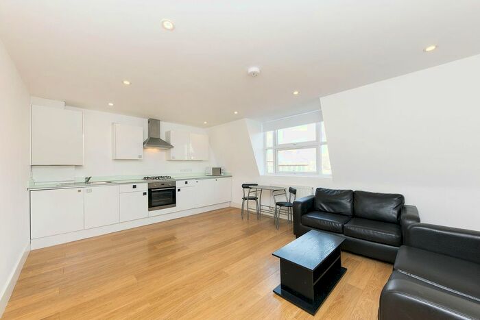 1 Bedroom Flat To Rent In Worple Road Mews, London, SW19
