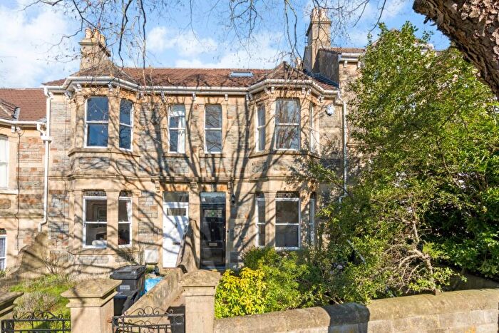4 Bedroom Terraced House To Rent In Shakespeare Avenue Bath, BA2