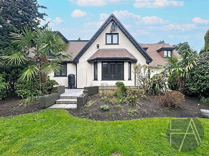 3 Bedroom Semi Detached House To Rent In Aughton Road, Southport, PR8