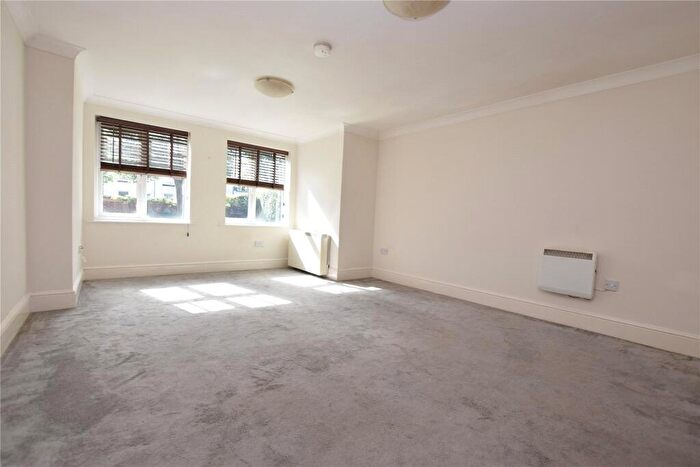 2 Bedroom Apartment To Rent In Park Way Lodge, Street Lane, Leeds, West Yorkshire, LS17