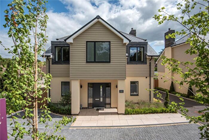 6 Bedroom Detached House For Sale In Kennel Lane, Fetcham, Leatherhead, Surrey, KT22