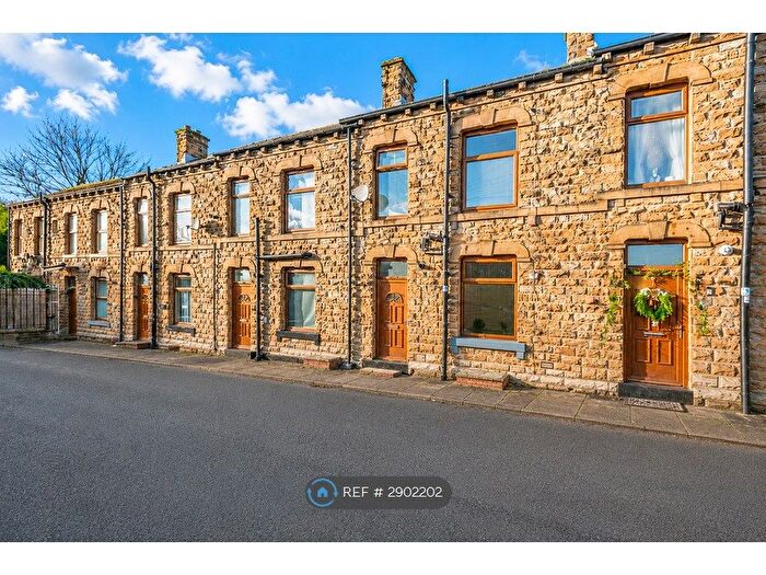 2 Bedroom Terraced House To Rent In Colbeck Row, Batley, WF17
