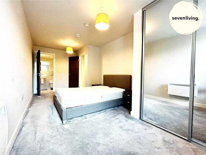 2 Bedroom Apartment To Rent In Steel House, The Metalworks, Petersfield Avenue, Slough, Berkshire, SL2