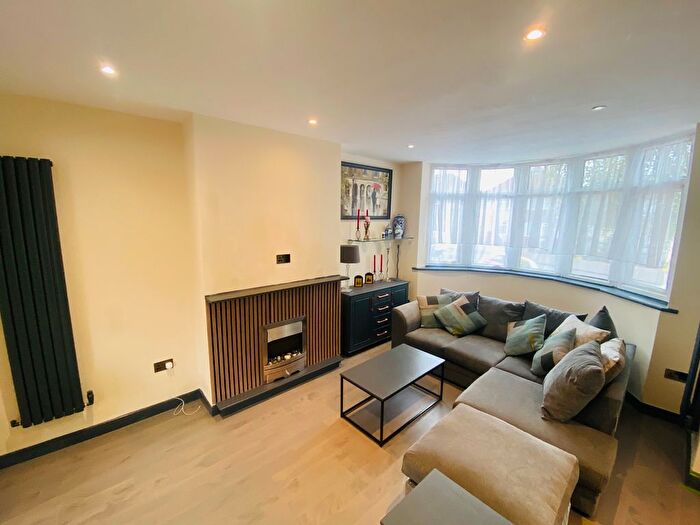 3 Bedroom Semi-Detached House To Rent In Dyas Road, Great Barr, Birmingham, B44